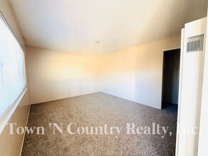 215 W Alvin Dr in Salinas, CA - Building Photo - Building Photo