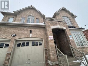 45 Sanford Cir in Springwater, ON - Building Photo - Building Photo