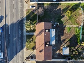 5 -Bedroom Home for Rent in Desirable Southwest Bakersfield in Bakersfield, CA - Building Photo - Building Photo