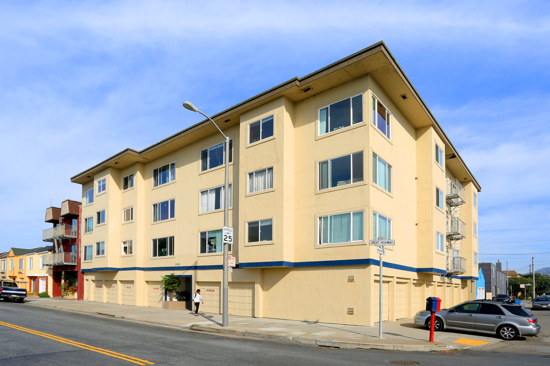 2690 Great Highway in San Francisco, CA - Building Photo