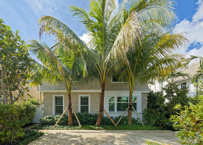 164 Seaspray Ave in Palm Beach, FL - Building Photo - Building Photo