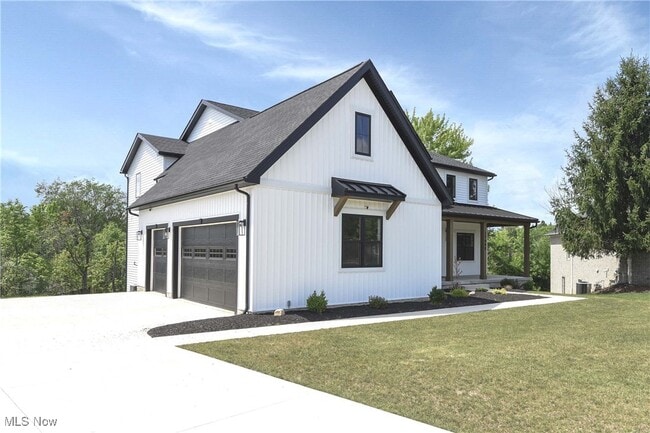 property at 17440 Sawgrass Cir