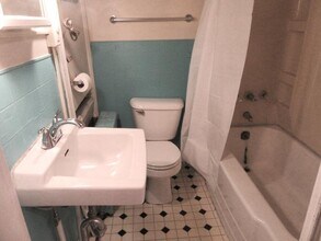 4720 Cedar Ave in Philadelphia, PA - Building Photo - Building Photo