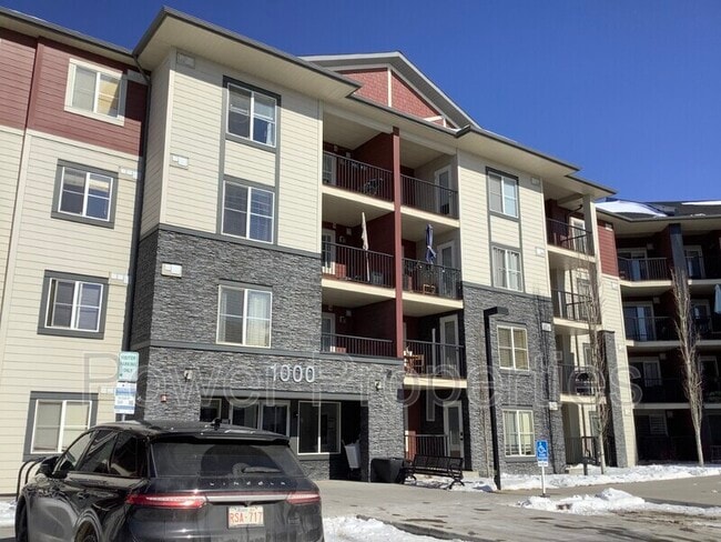 property at 81-1281 Legacy Blvd SE