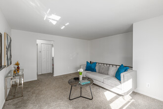 Laurelton Village Apartments in Williamstown, NJ - Building Photo - Interior Photo