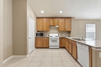 1502 Stonehedge Bend Dr in Houston, TX - Building Photo - Building Photo