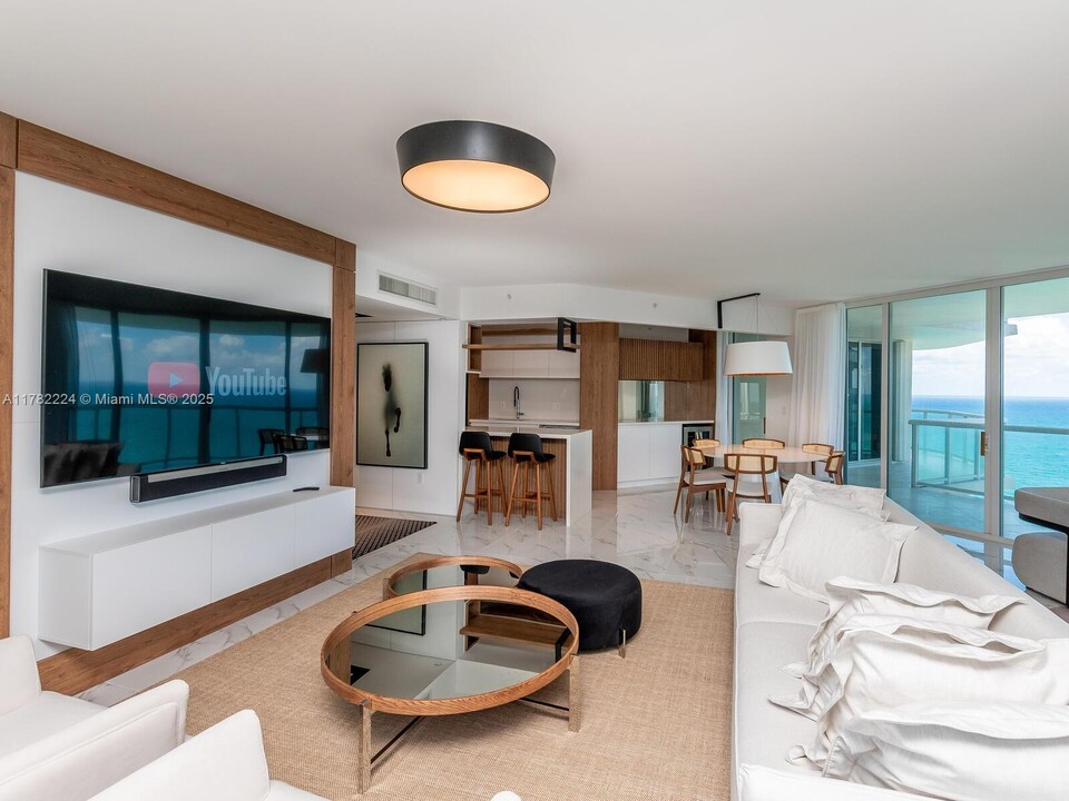 18671 Collins Ave, Unit 18671 Collins Ave # 3103 in Sunny Isles Beach, FL - Building Photo