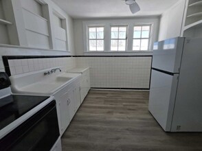 2904 W Chestnut St in Tampa, FL - Building Photo - Building Photo