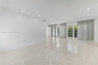 725 91st St in Surfside, FL - Building Photo - Building Photo