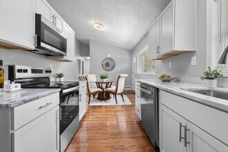 62 Crooked Spring Rd in North Chelmsford, MA - Building Photo - Building Photo