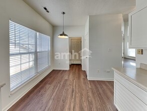 9032 Little Hampton Pl in Charlotte, NC - Foto de edificio - Building Photo