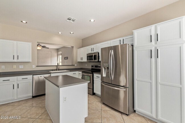 2760 E Carla Vista Dr in Chandler, AZ - Building Photo - Building Photo