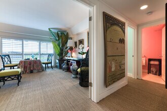 350 S Ocean Blvd in Palm Beach, FL - Building Photo - Building Photo