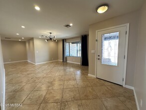 6820 E 4th St in Tucson, AZ - Building Photo - Building Photo