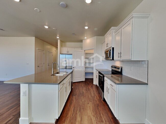 7456 S Via Bombachas in Tucson, AZ - Building Photo - Building Photo