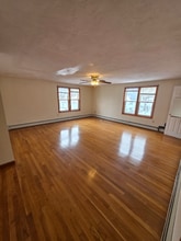 11 Pearl St, Unit 3 in Middleboro, MA - Building Photo - Building Photo