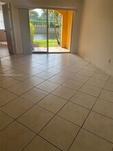 9640 NW 2nd St, Unit 5-105 in Pembroke Pines, FL - Building Photo - Building Photo