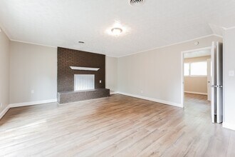 100 Newgate Dr, Unit 1205-13 in Simpsonville, SC - Building Photo - Building Photo