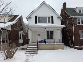 478 Campbell Ave in Windsor, ON - Building Photo
