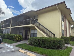 10027 Winding Lake Rd in Sunrise, FL - Building Photo - Building Photo