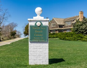26 Center St in Southampton, NY - Building Photo - Building Photo