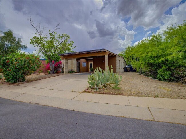 3213 W Northstar Dr in Tucson, AZ - Building Photo - Building Photo