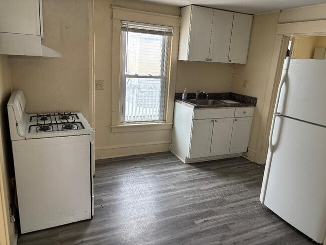 175 N Champlain St, Unit 175 north in Burlington, VT - Building Photo - Building Photo