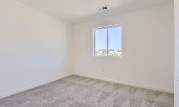 1240 S Algonquian St in Aurora, CO - Building Photo - Building Photo