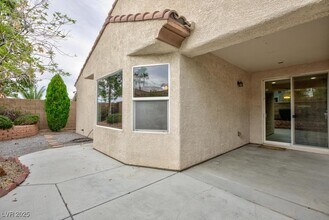 2671 Lochleven Way in Henderson, NV - Building Photo - Building Photo