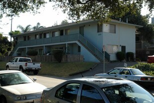W Padre St in Santa Barbara, CA - Building Photo