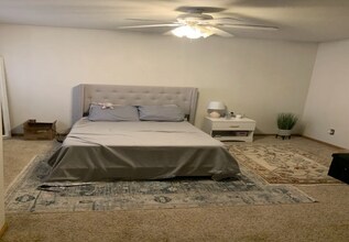 3314 Emerald Dr in Ames, IA - Building Photo - Building Photo