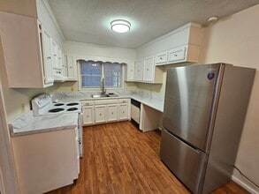 4602 Norwich Rd in Wilmington, NC - Foto de edificio - Building Photo