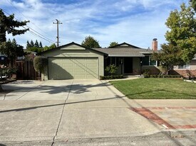 7489 Stanford Pl in Cupertino, CA - Building Photo