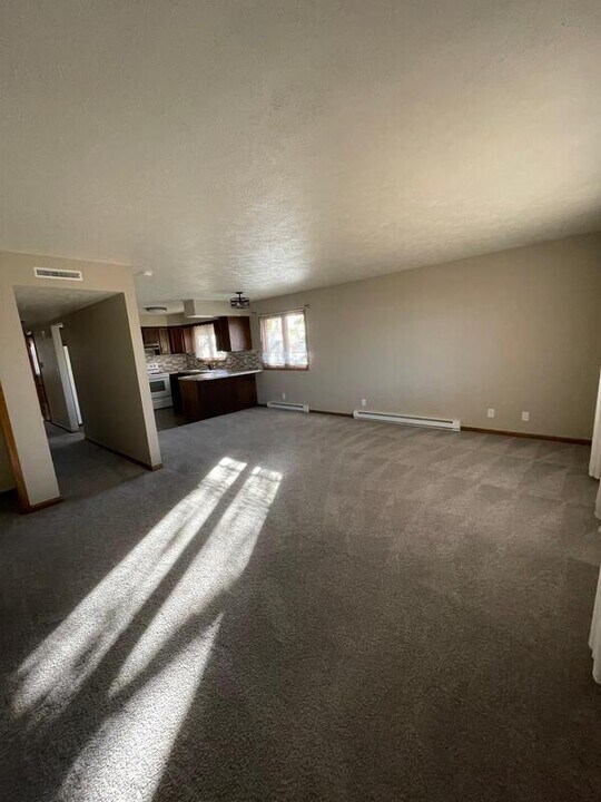 443 South St in Seward, NE - Building Photo