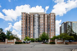 55-2055 Strathaven Dr in Mississauga, ON - Building Photo