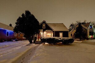 1406 Almond Ave in St. Paul, MN - Building Photo