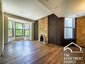 604 W Surf St, Unit 3 in Chicago, IL - Building Photo - Building Photo