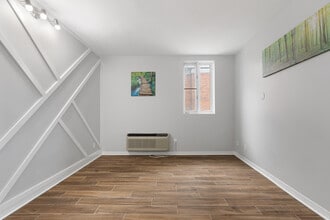 486-486 Albert St in Ottawa, ON - Building Photo - Building Photo