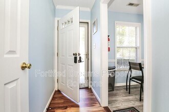 198 Wesley Harris Cir in Greensboro, NC - Foto de edificio - Building Photo