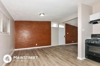 6671 Bitteroot Ln in Berkeley, MO - Building Photo - Building Photo