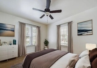 903 Myrtle Pl in Lafayette, LA - Foto de edificio - Building Photo