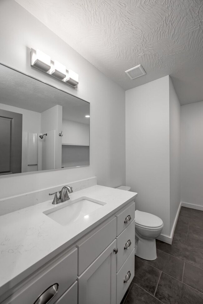 3342 S Fairway Ave-Unit -A in Springfield, MO - Building Photo - Building Photo