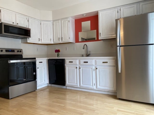 48 Strawberry Hill Ave in Stamford, CT - Building Photo - Building Photo