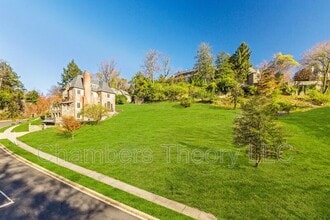 2701 32nd St NW in Washington, DC - Building Photo - Building Photo