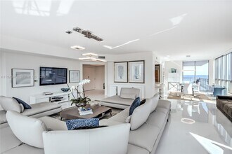 3535 S Ocean Dr in Hollywood, FL - Building Photo - Building Photo