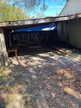 819 Mora St in Lockhart, TX - Building Photo - Building Photo