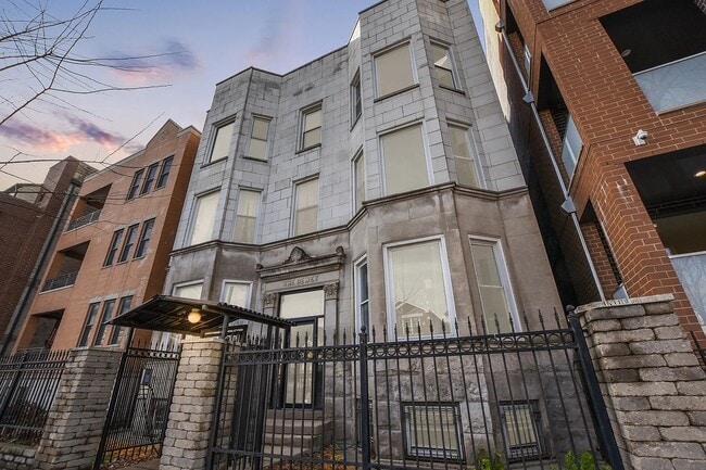 2114 N California Ave in Chicago, IL - Building Photo - Building Photo