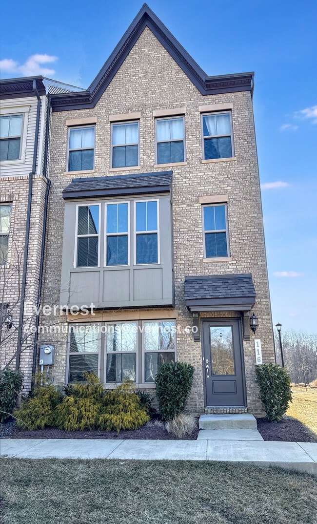 property at 116 Albany Pl