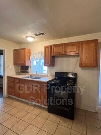 118 Princeton Dr SE in Albuquerque, NM - Building Photo - Building Photo