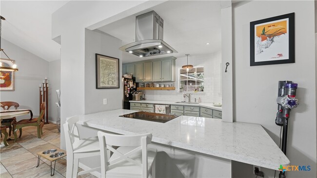 19 Pebblebrook Ln in Wimberley, TX - Building Photo - Building Photo